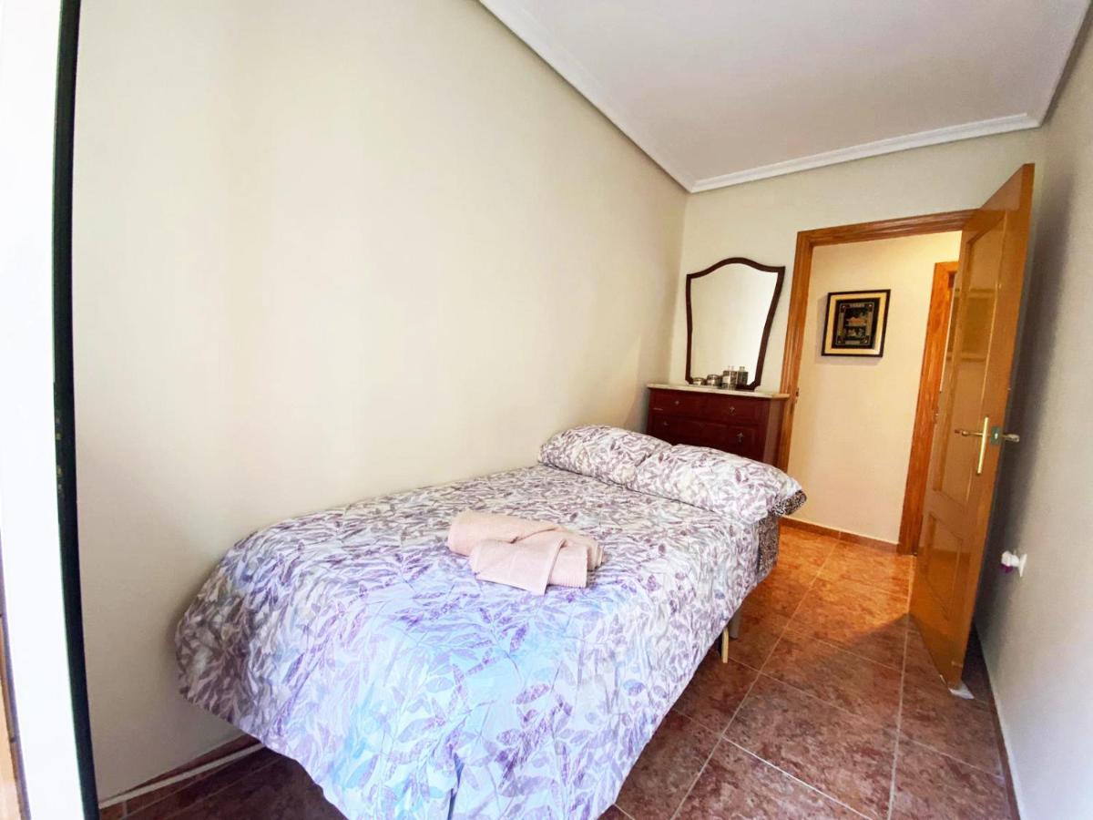 Rooms In Valencia Great Location In Shared Apartment Exterior foto