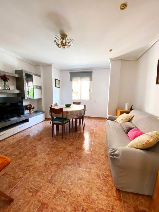 Rooms In Valencia Great Location In Shared Apartment Exterior foto